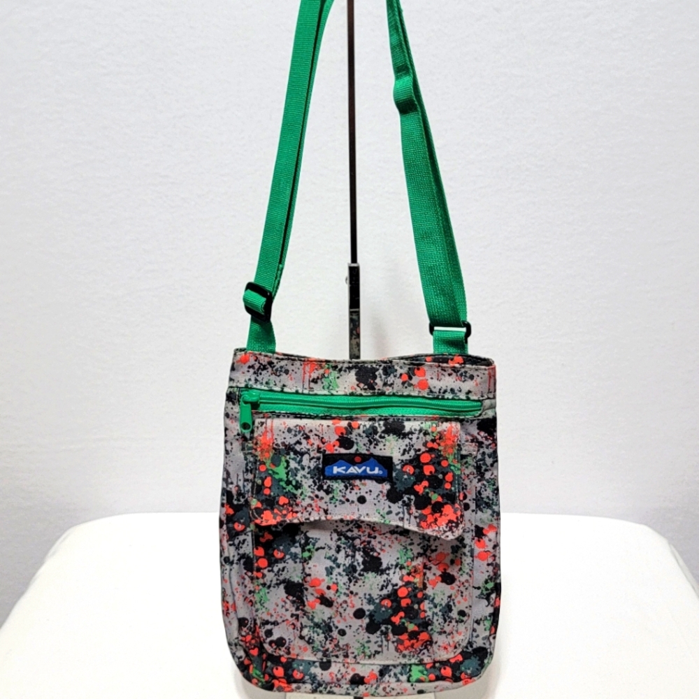 Kavu Green and Orange Women's Crossbody Bag. P179